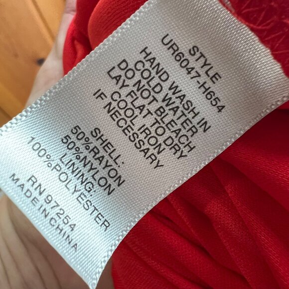 One Clothing V-Neck Sleeveless Romper Red Size Medium - Picture 9 of 10